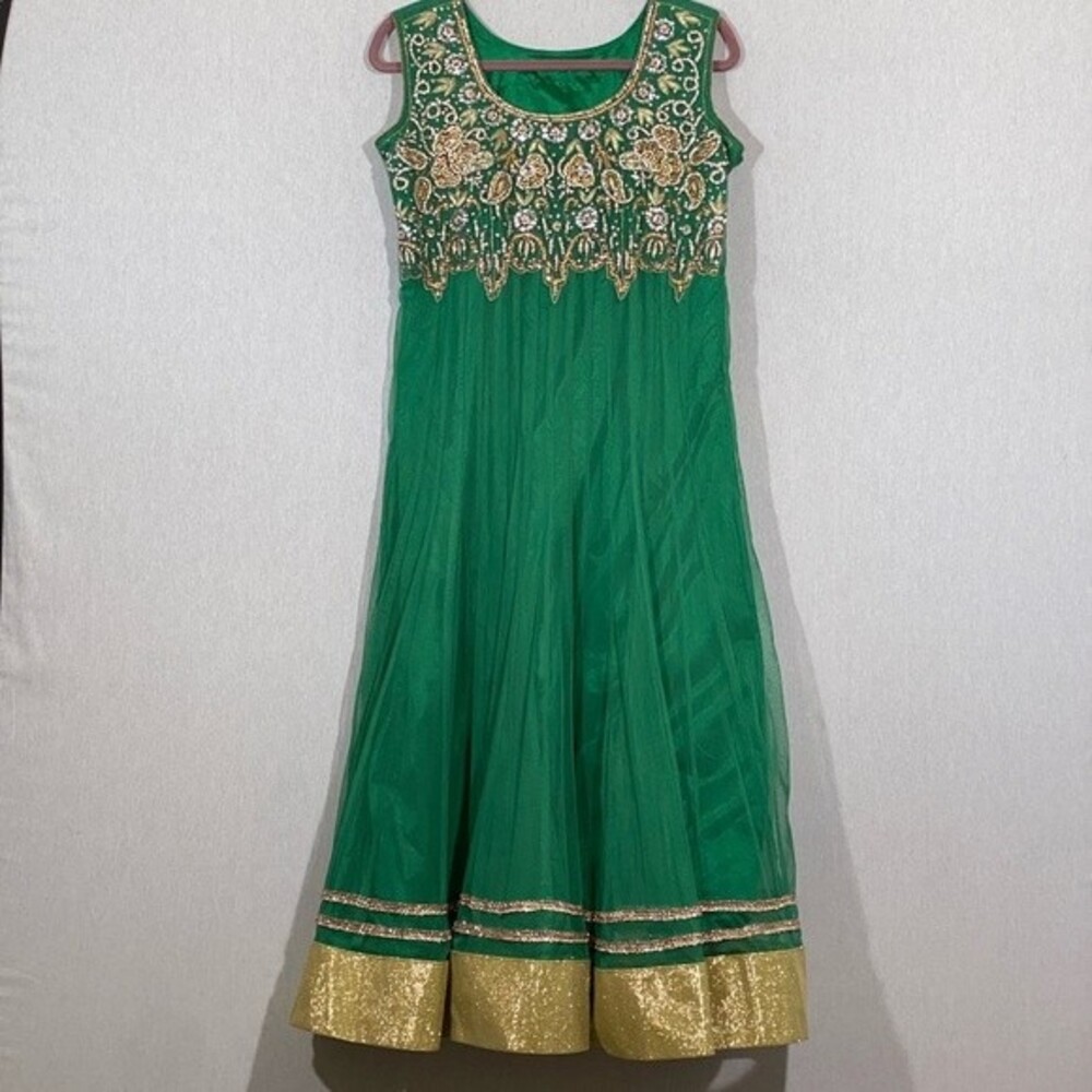 Handmade sleeveless embellish dress